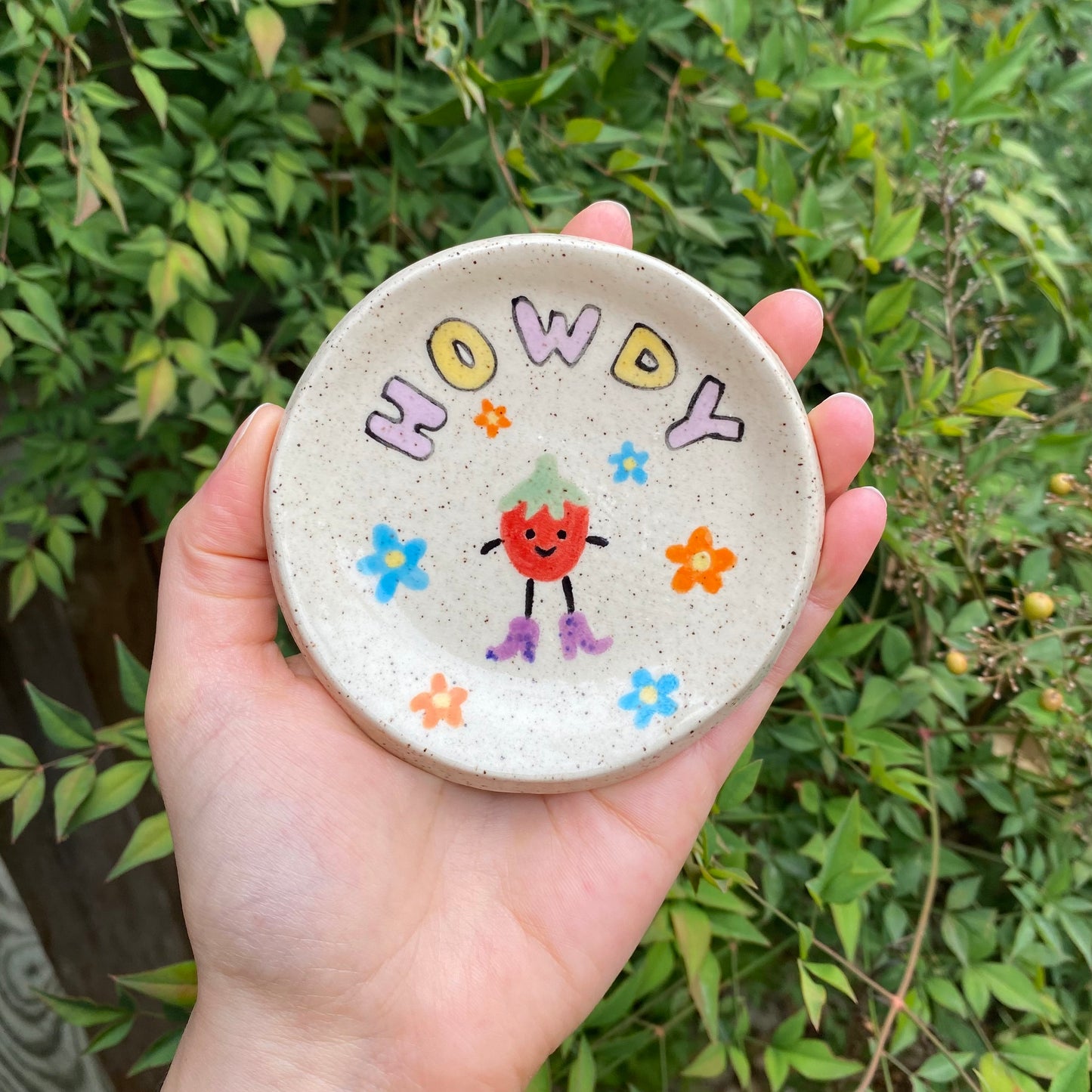 Small Strawberry Howdy Dish